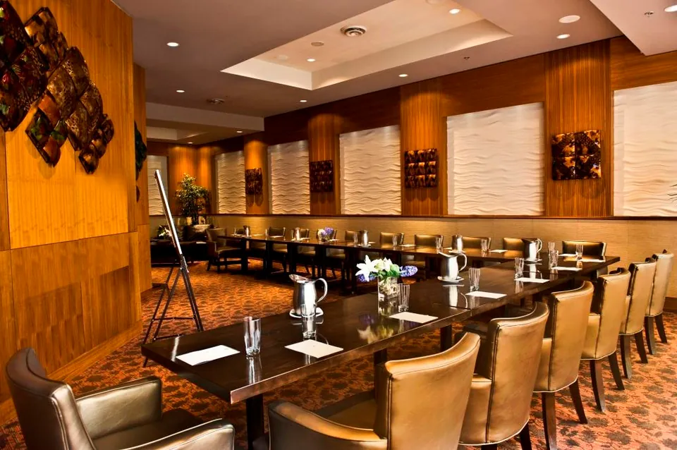 Broadway Room set in L-shape configuration at Chateau Granville