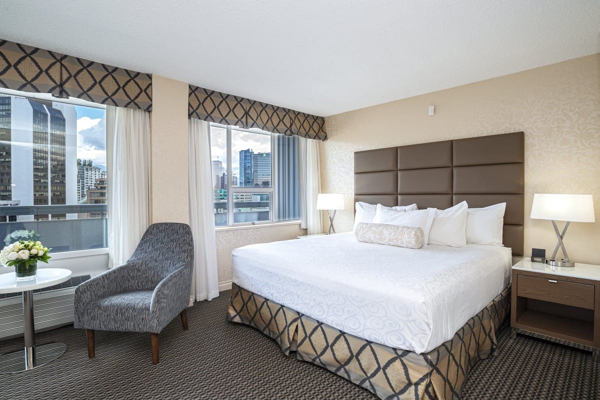 Executive King Room with king bed and city view at Chateau Granville