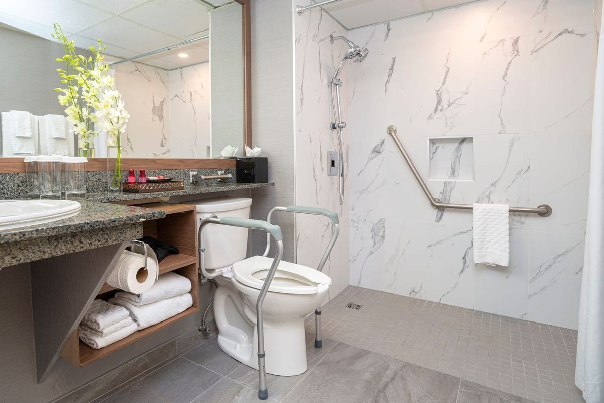 One Bedroom Suite with Mobility Access at Chateau Granville