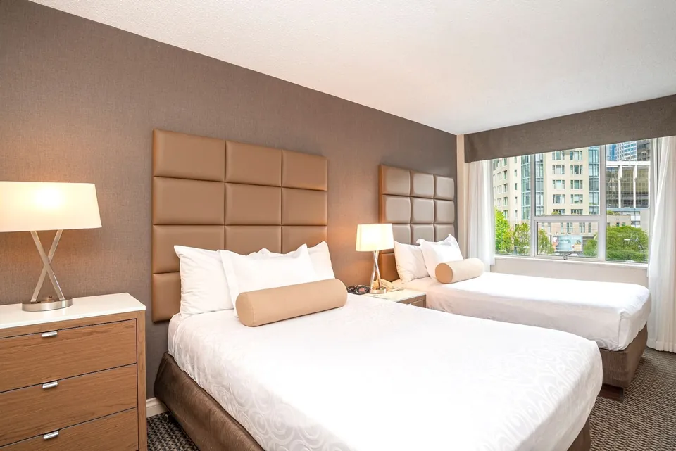 One Bedroom Suite with Mobility Access at Chateau Granville (3 of 5)